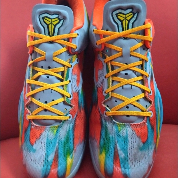 Nike Kobe 8 Protro Venice Beach - FQ3548-00 Mens Size 10 - Picture 1 of 9